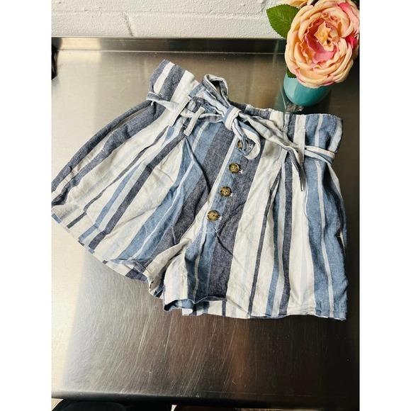 Abercrombie & Fitch Pants - Abercrombie & Fitch Stripe Linen Shorts